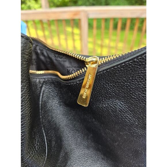 Michael Kors Karson Large Pebbled Leather Shoulder Bag  Black Purse Gold Hardwar - Picture 15 of 15